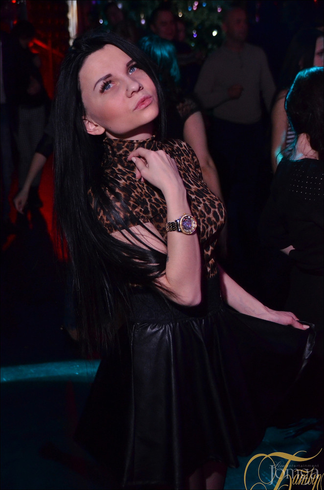 Фотография с СНЕГ КРУЖИТСЯ в Батыр