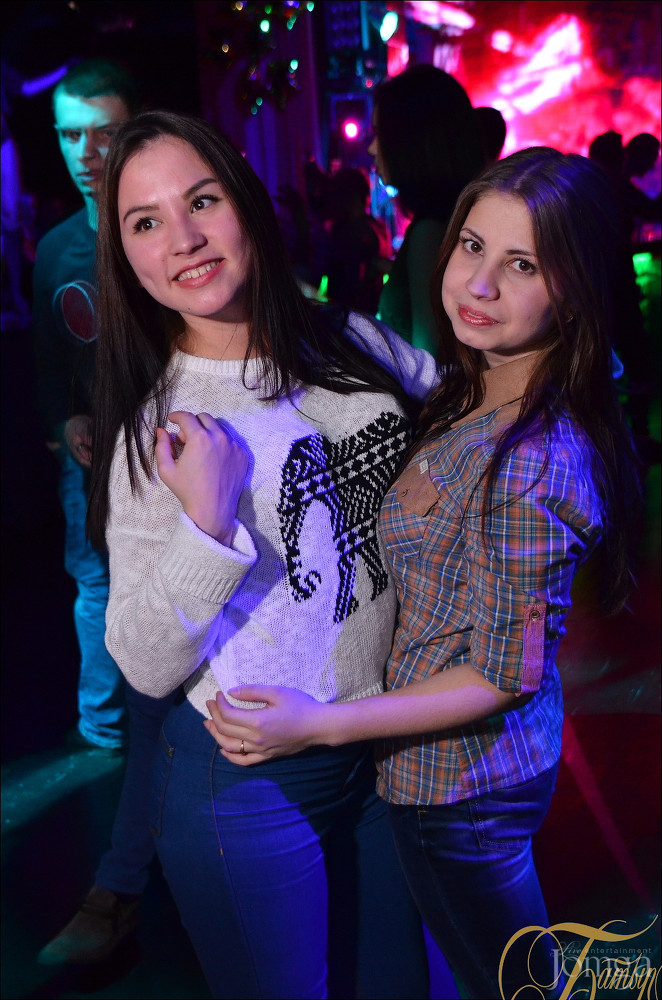 Фотография с СНЕГ КРУЖИТСЯ в Батыр