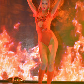 ИНОГДА ОНИ ВОЗВРАЩАЮТСЯ фото 36