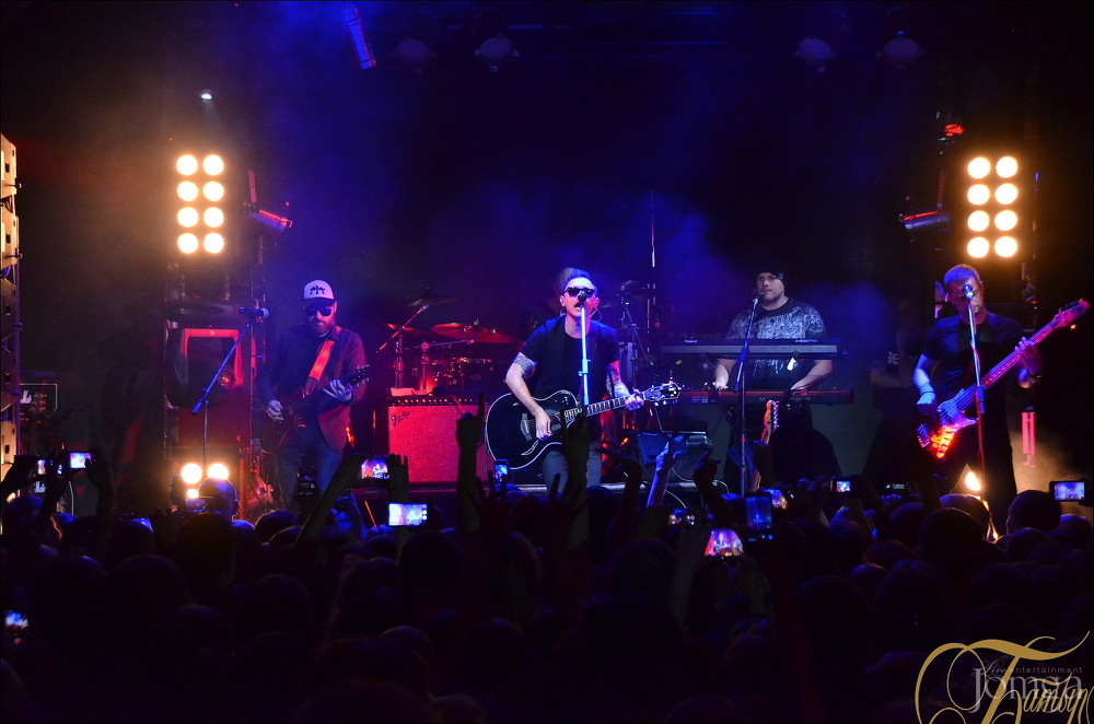 Фотография с группа "ЗВЕРИ" в Батыр