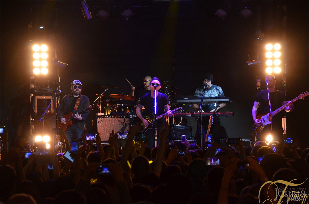 Фотография с группа "ЗВЕРИ" в Батыр