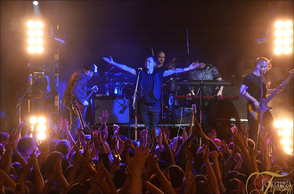 Фотография с группа "ЗВЕРИ" в Батыр