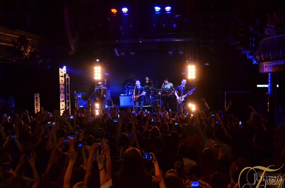 Фотография с группа "ЗВЕРИ" в Батыр