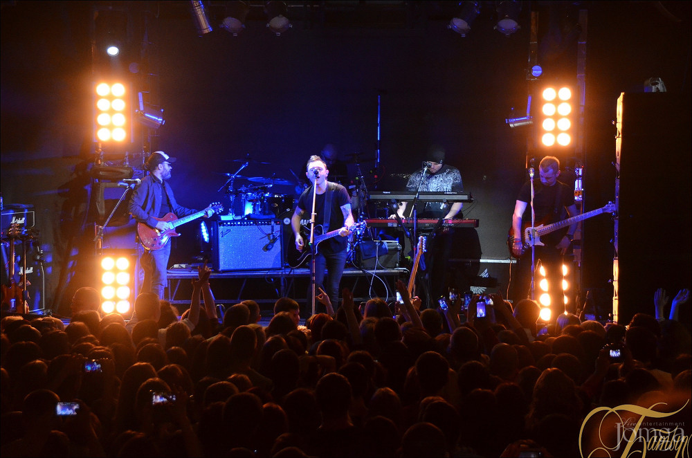 Фотография с группа "ЗВЕРИ" в Батыр