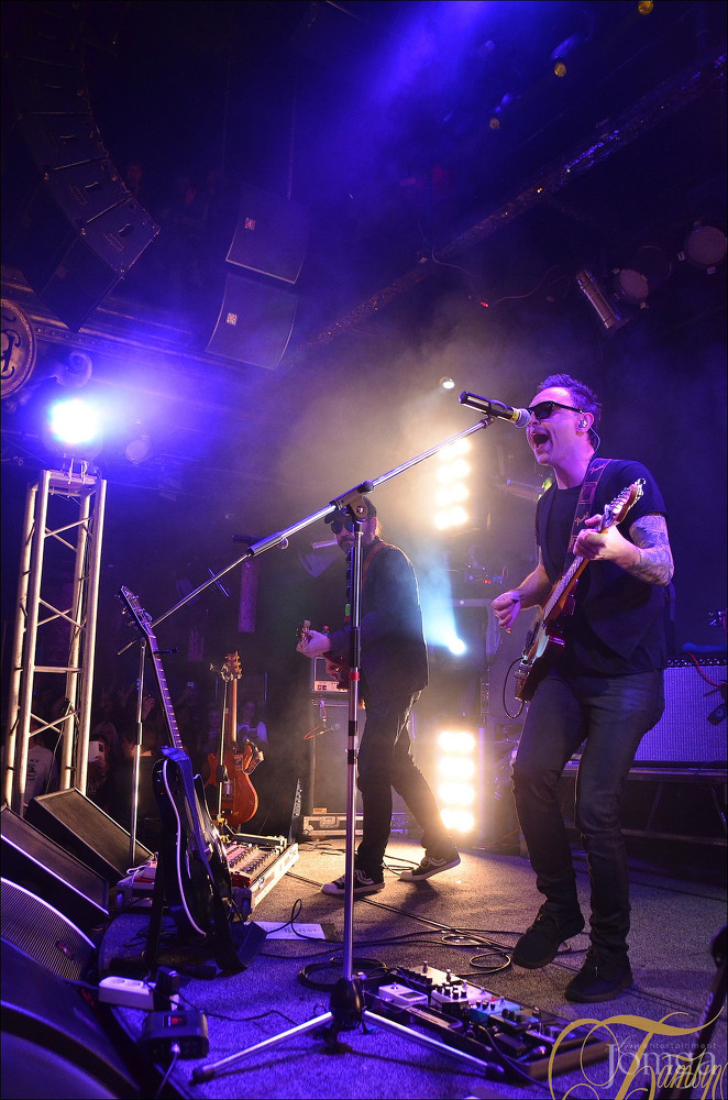 Фотография с группа "ЗВЕРИ" в Батыр