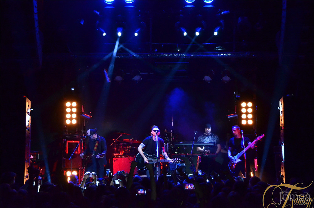 Фотография с группа "ЗВЕРИ" в Батыр