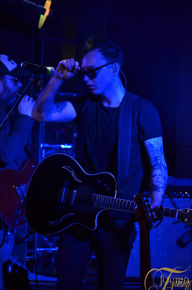 Фотография с группа "ЗВЕРИ" в Батыр