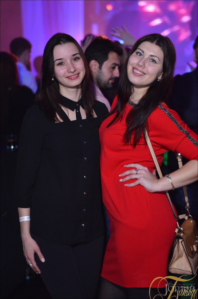 Фотография с НА ЛАБУТЕНАХ И ОФИГИТЕЛЬНЫХ ШТАНАХ в Батыр