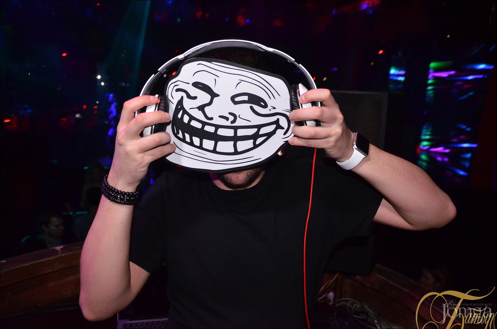 Фотография с ТРОЛОЛО ПАТИ в Батыр