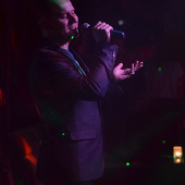 ЖЕНЩИНА, КОТОРУЮ ПОЮТ фото 62