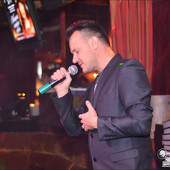 ЖЕНЩИНА, КОТОРУЮ ПОЮТ фото 66