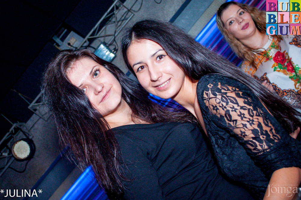 Фотография с "Rocket Queen" в Пятерочка