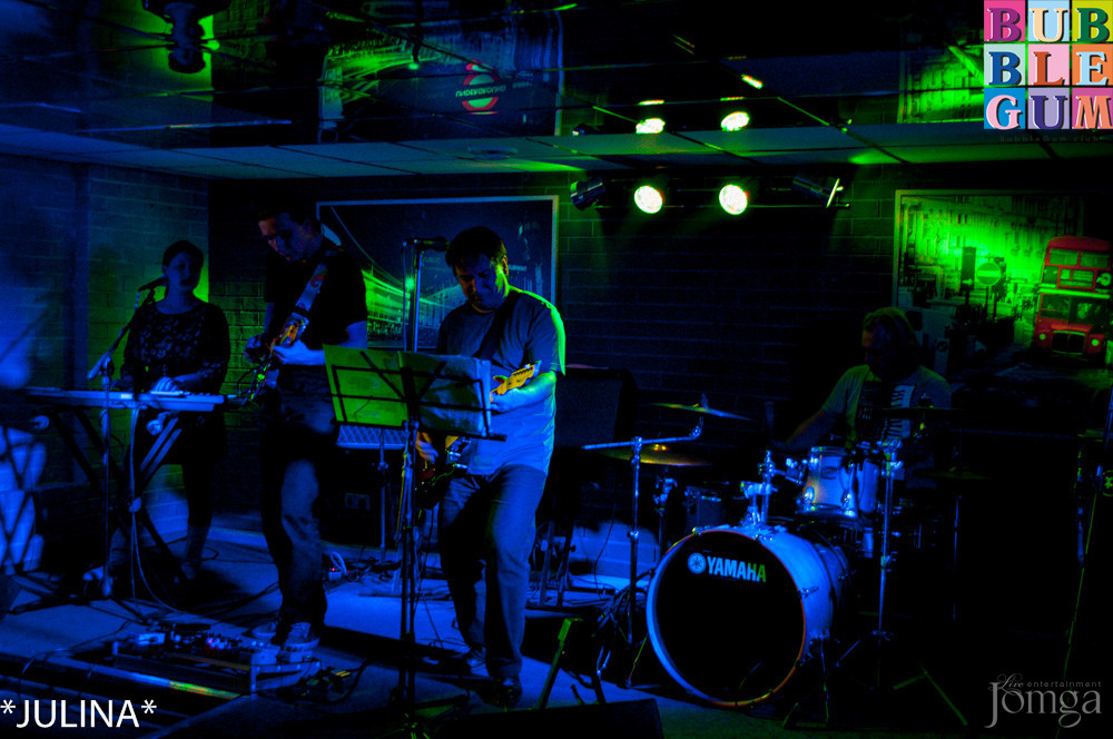 Фотография с "Rocket Queen" в Пятерочка