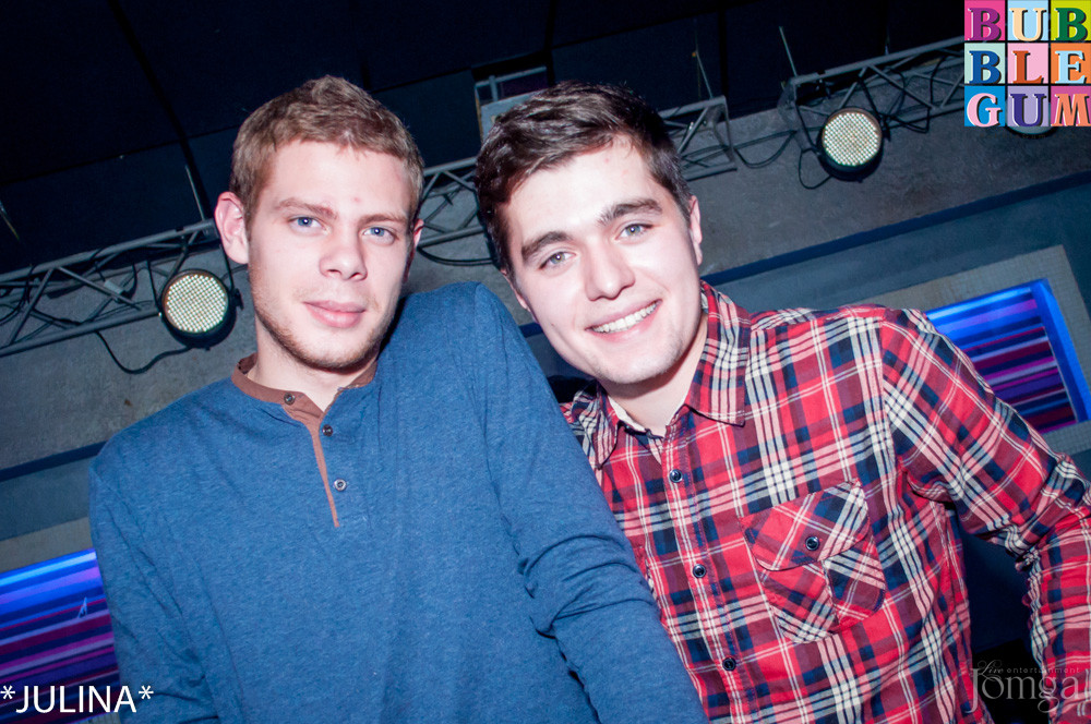 Фотография с "Rocket Queen" в Пятерочка