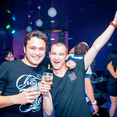 "Rocket Queen" фото 114