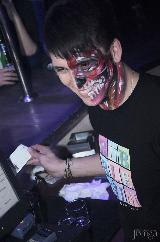 Фотография с Ночь живых мертвецов в Пятерочка