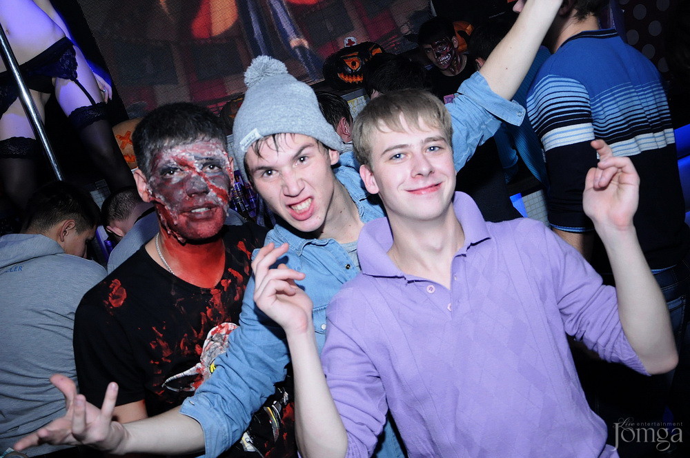 Фотография с Ночь живых мертвецов в Пятерочка