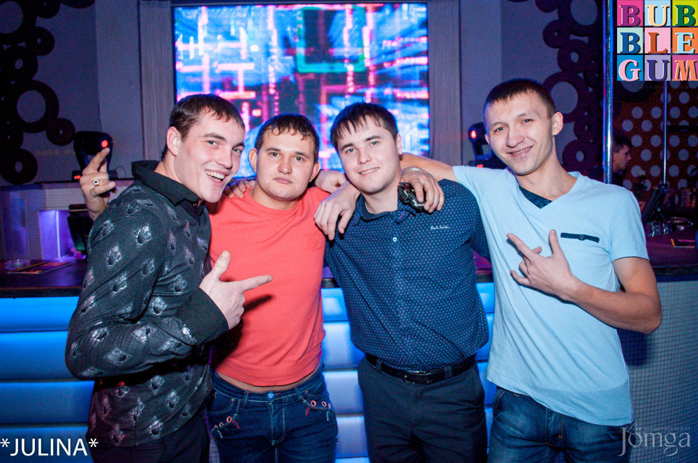 Фотография с "Own Way" в рок-баре "Лондон" в Пятерочка