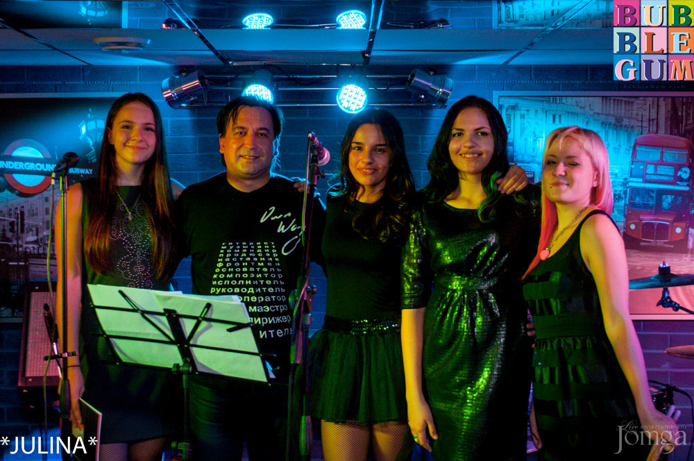 Фотография с "Own Way" в рок-баре "Лондон" в Пятерочка