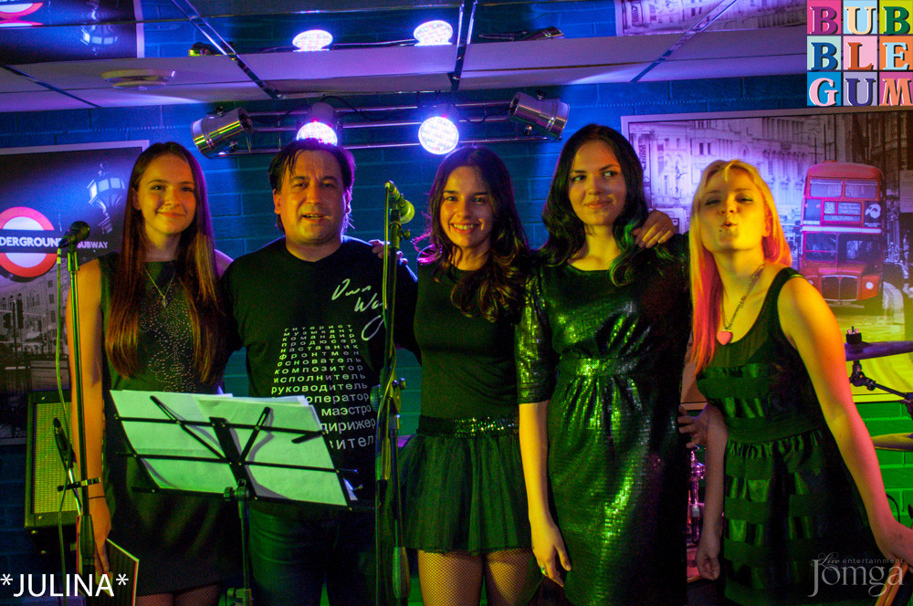 Фотография с "Own Way" в рок-баре "Лондон" в Пятерочка