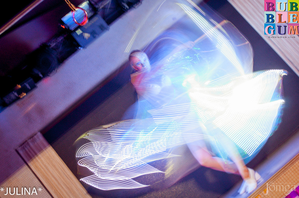 Фотография с Световое шоу Celebrity Show в Пятерочка