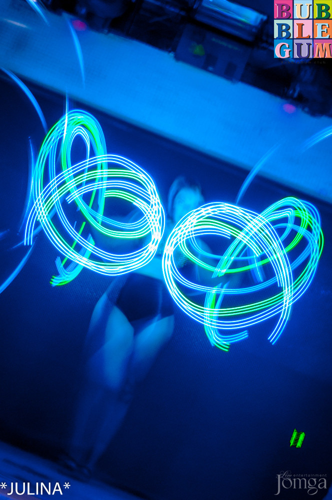 Фотография с Световое шоу Celebrity Show в Пятерочка