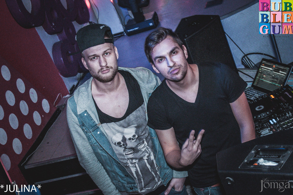 Фотография с Пивные бои & Мокрая майка в Пятерочка