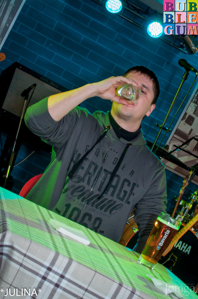 Фотография с Пивные бои & Мокрая майка в Пятерочка