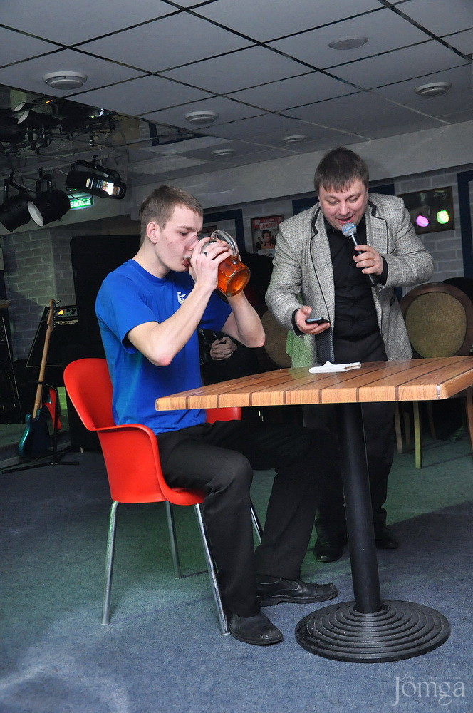 Фотография с Мокрая майка в Пятерочка