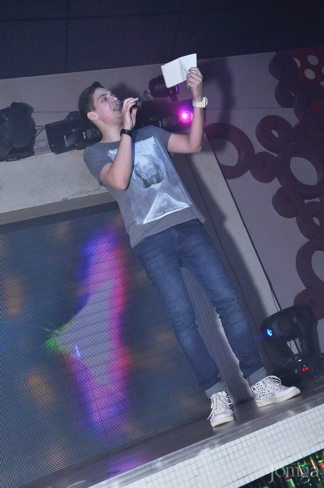 Фотография с Мокрая майка в Пятерочка