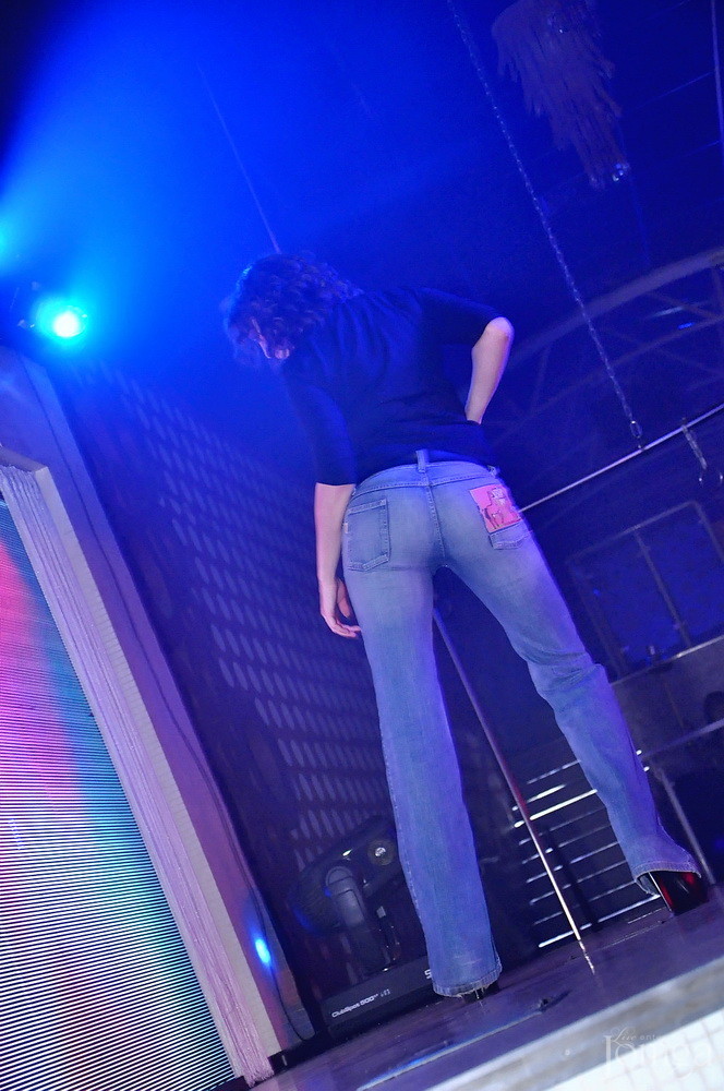 Фотография с Мокрая майка в Пятерочка