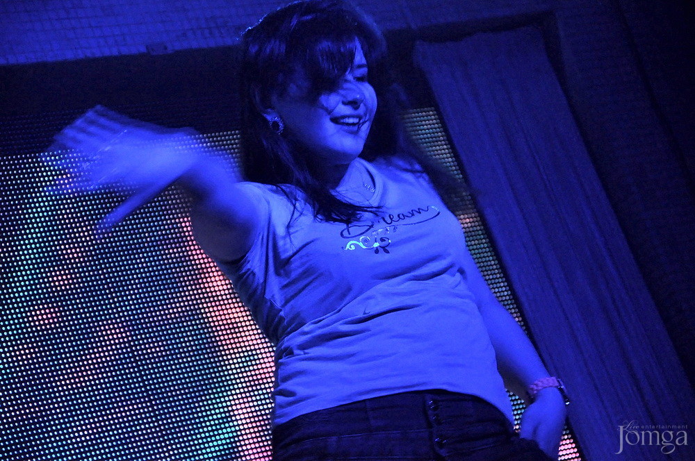 Фотография с Мокрая майка в Пятерочка