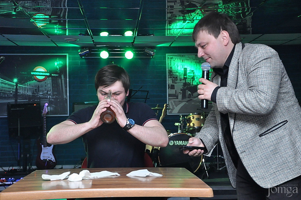 Фотография с Мокрая майка в Пятерочка