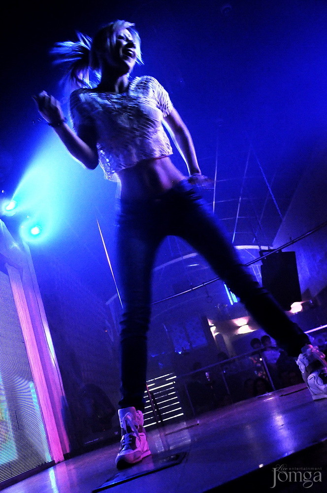 Фотография с Мокрая майка в Пятерочка