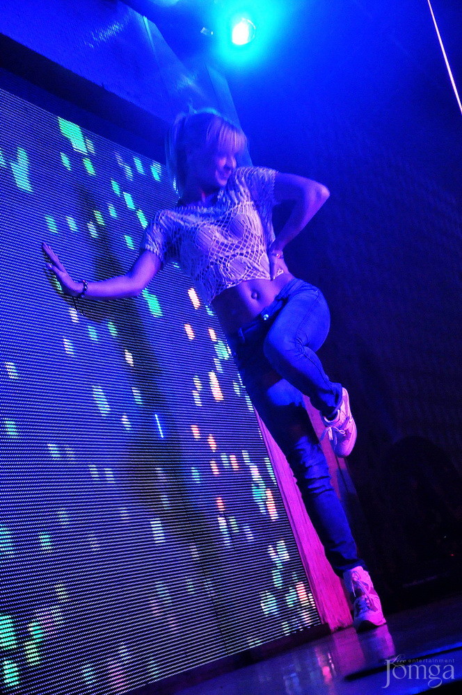 Фотография с Мокрая майка в Пятерочка