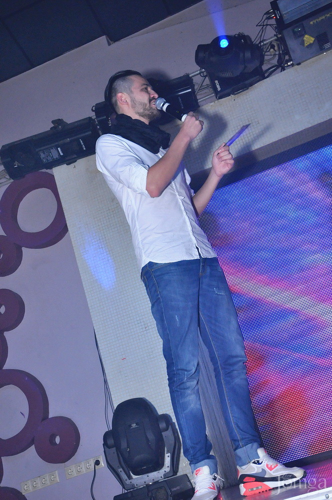 Фотография с Мокрая майка в Пятерочка