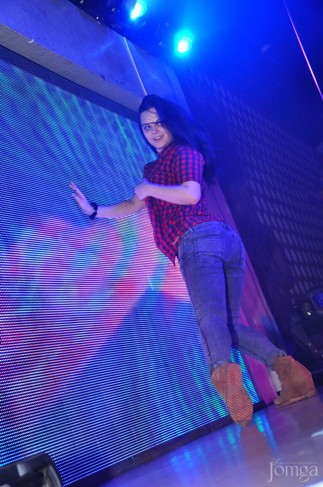 Фотография с Мокрая майка в Пятерочка