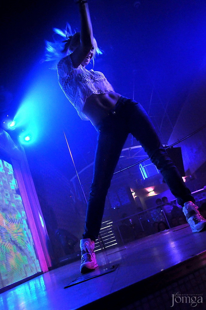 Фотография с Мокрая майка в Пятерочка