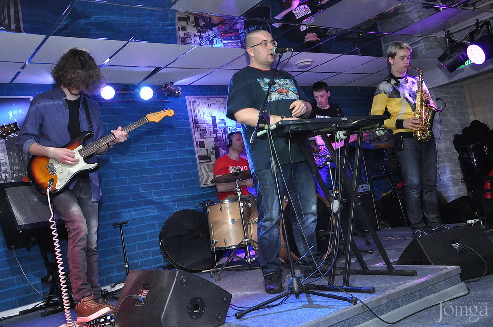 Фотография с Дискотека 90-х в Пятерочка