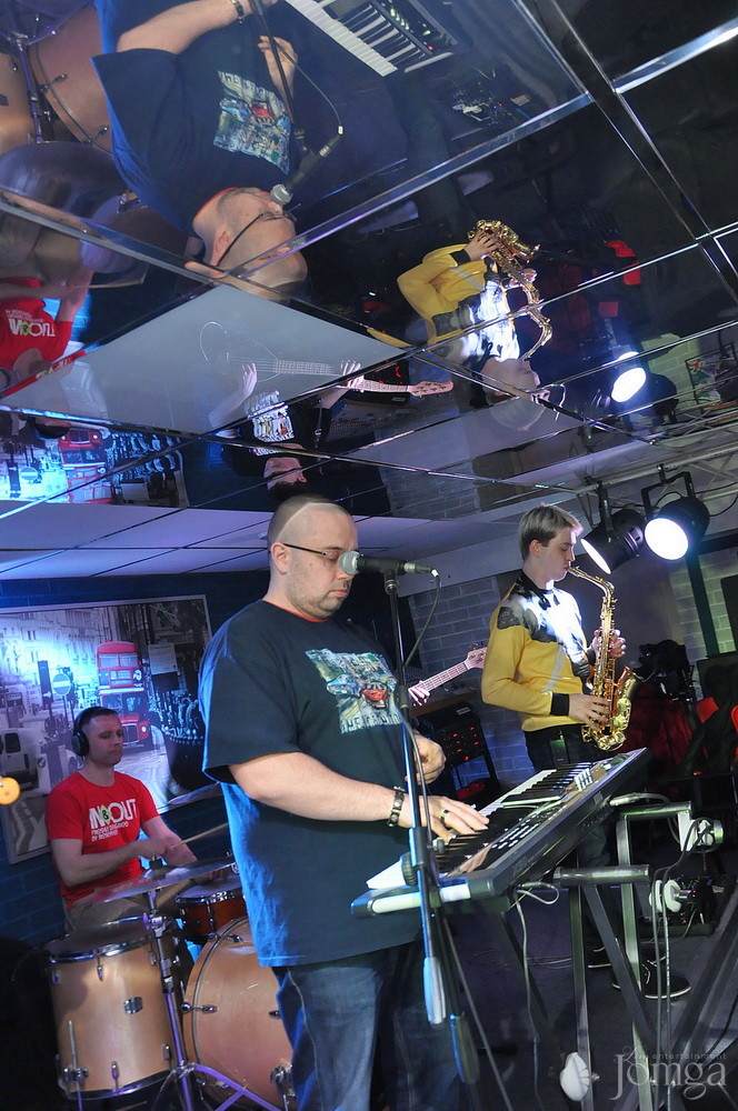 Фотография с Дискотека 90-х в Пятерочка