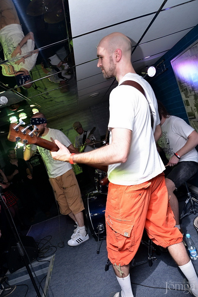 Фотография с гр. "Гродень" в Пятерочка