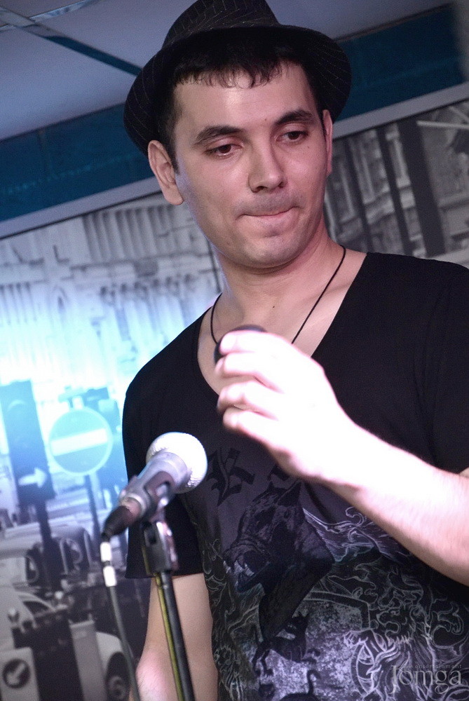 Фотография с гр. "ЭССЕ" в Пятерочка