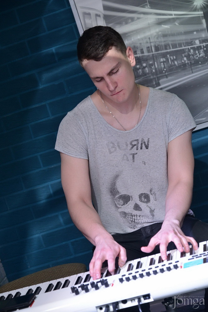 Фотография с гр. "Лагранж" в Пятерочка