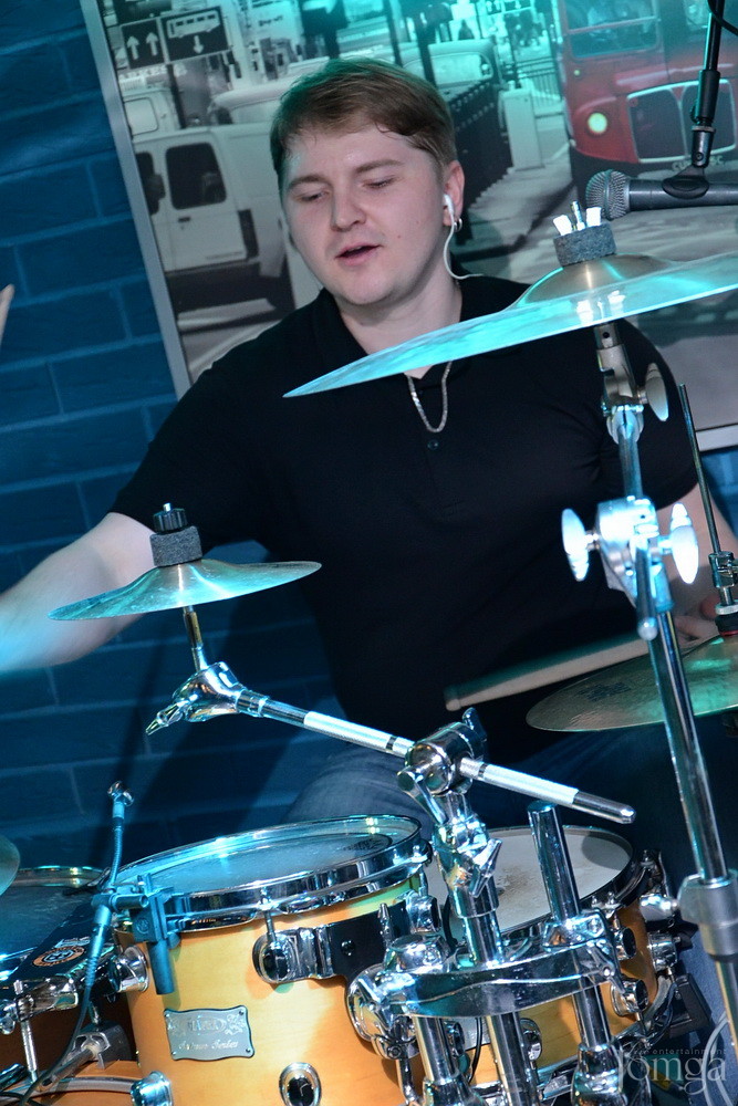 Фотография с гр. "Лагранж" в Пятерочка