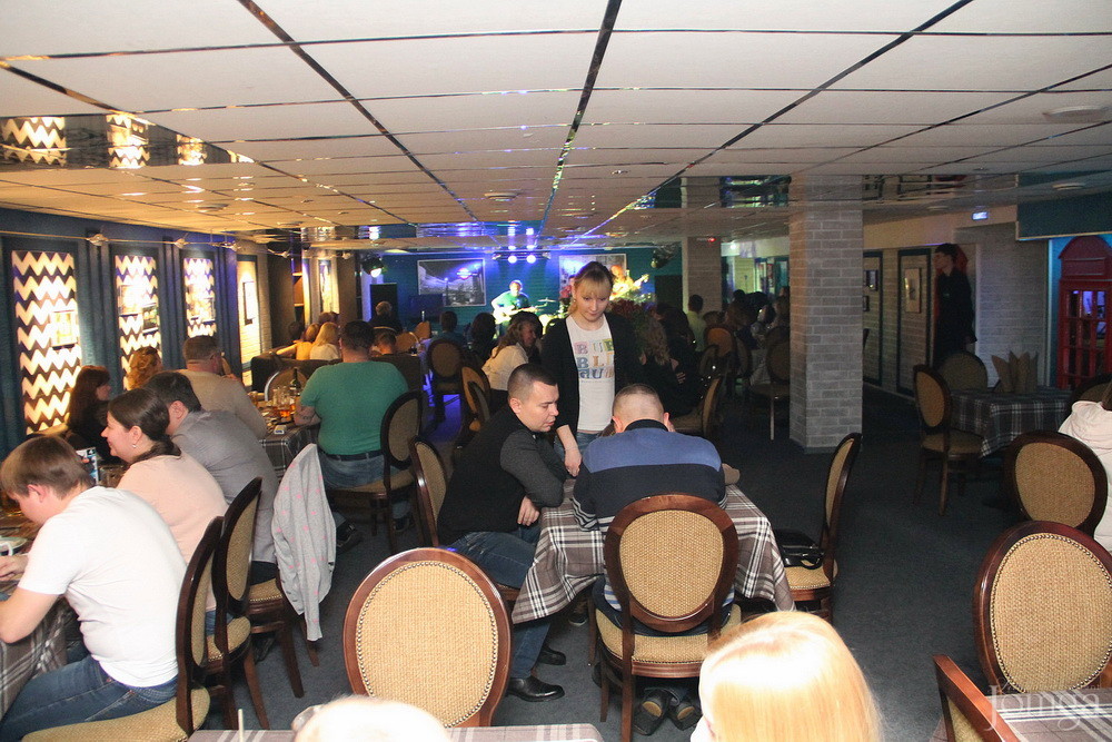 Фотография с гр. "Листья травы" в Пятерочка