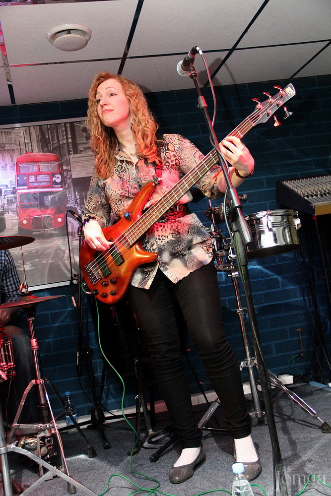 Фотография с гр. "Листья травы" в Пятерочка