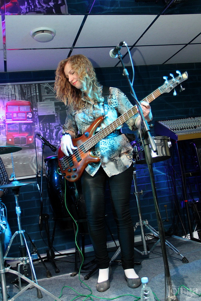 Фотография с гр. "Листья травы" в Пятерочка