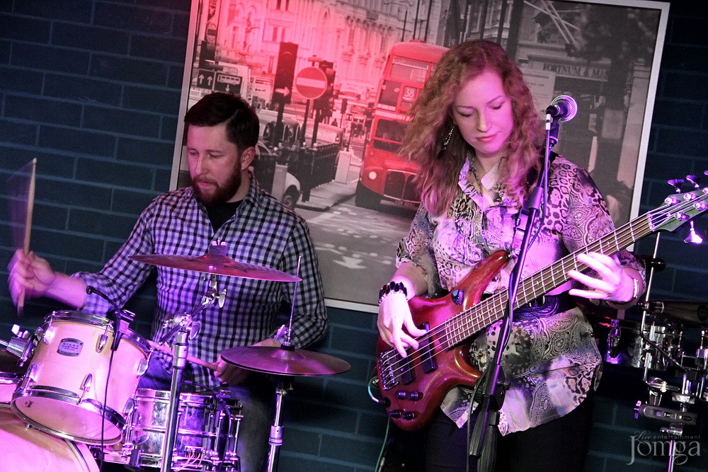 Фотография с гр. "Листья травы" в Пятерочка