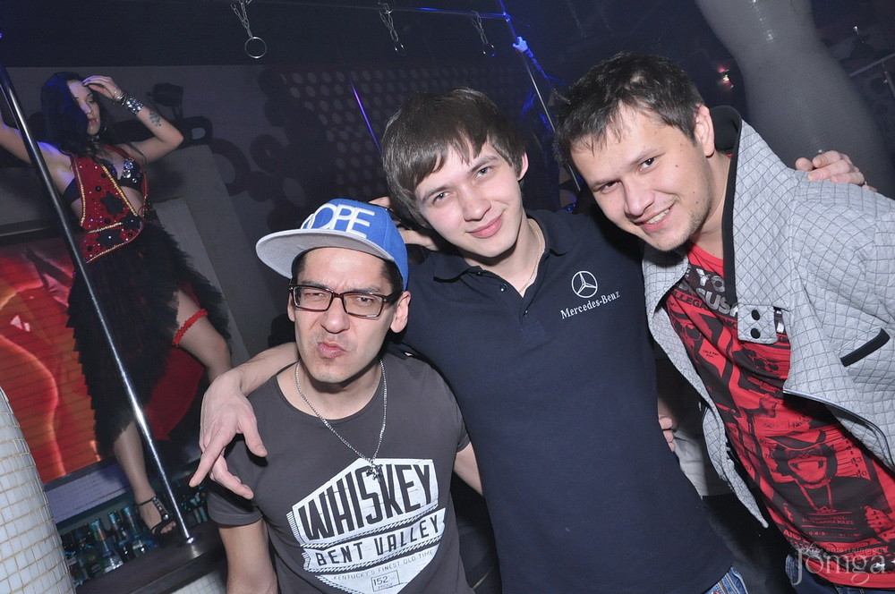 Фотография с Мокрая майка в Пятерочка