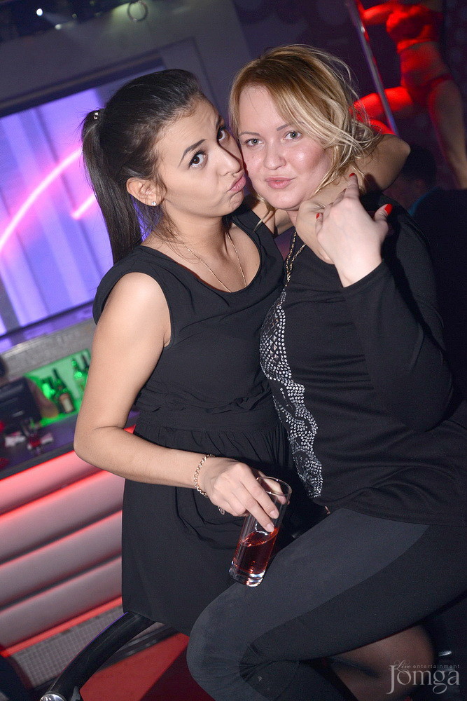 Фотография с Мокрая майка в Пятерочка